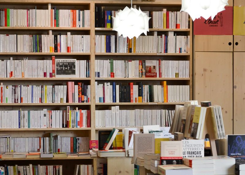 A l'ouest (Paris) A l'ouest (Paris)